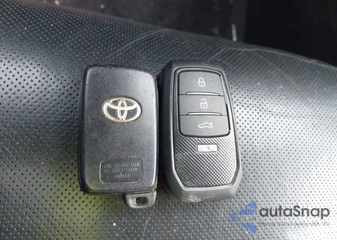 2013 Toyota Highlander Limited V6 z USA, uszkodzony, nr VIN 5TDDK3EH5DS210415